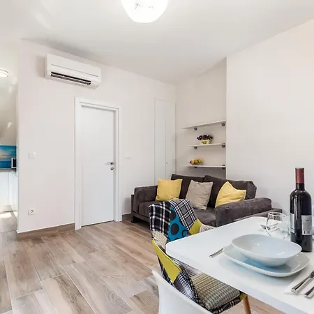Apartments Liana Opatija Room photo