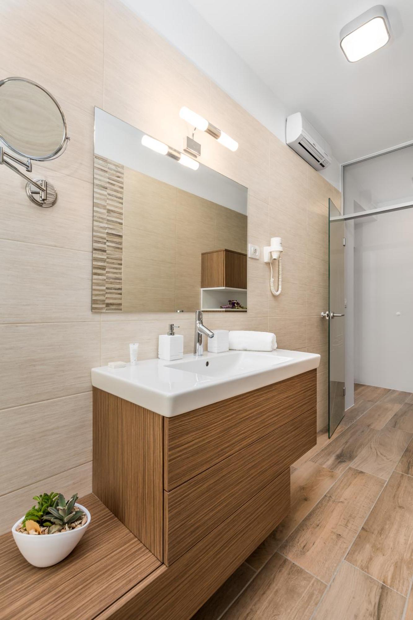 Liana Apartmán *